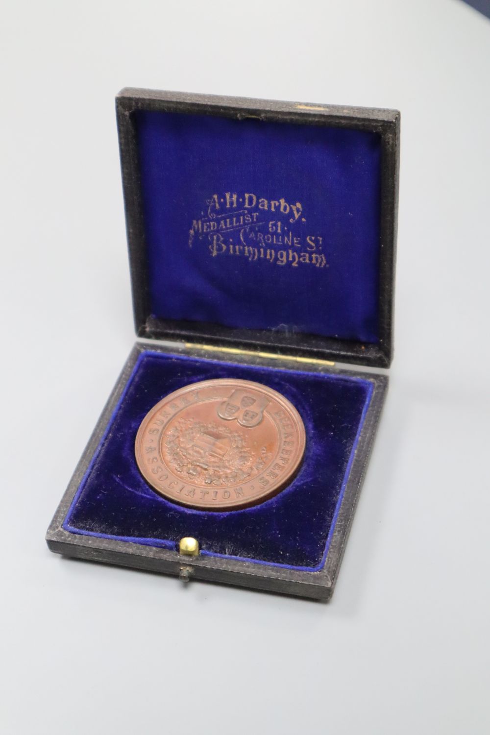 A Surrey Beekeepers Association copper medallion, awarded to L. A. Vidler, Crystal Palace,  1903